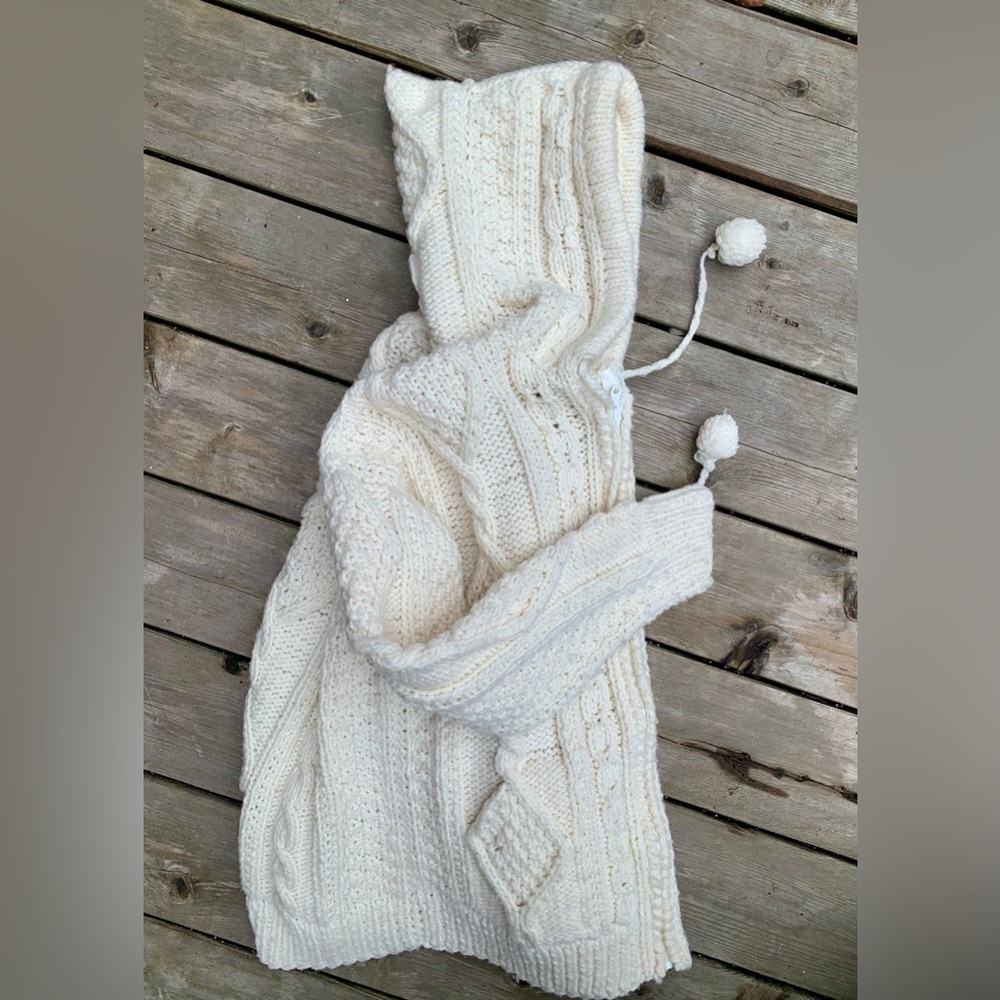 Otavalo Ecuador Cable Knit Hooded Sweater Ruminahui Wool Blend